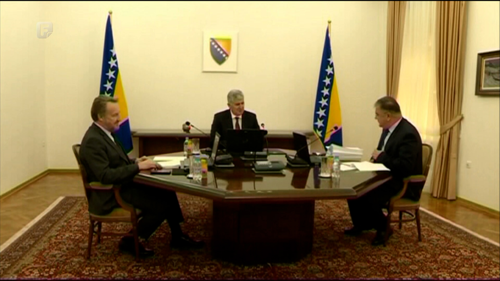 Zašto i ko je na vrh prioriteta stavio Izborni zakon BiH?